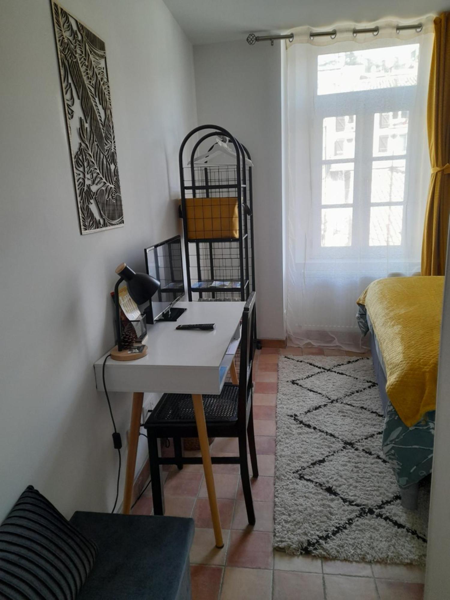 Alojamento de Acomodação e Pequeno-almoço Les Mirabelles D'hôtes Sisteron